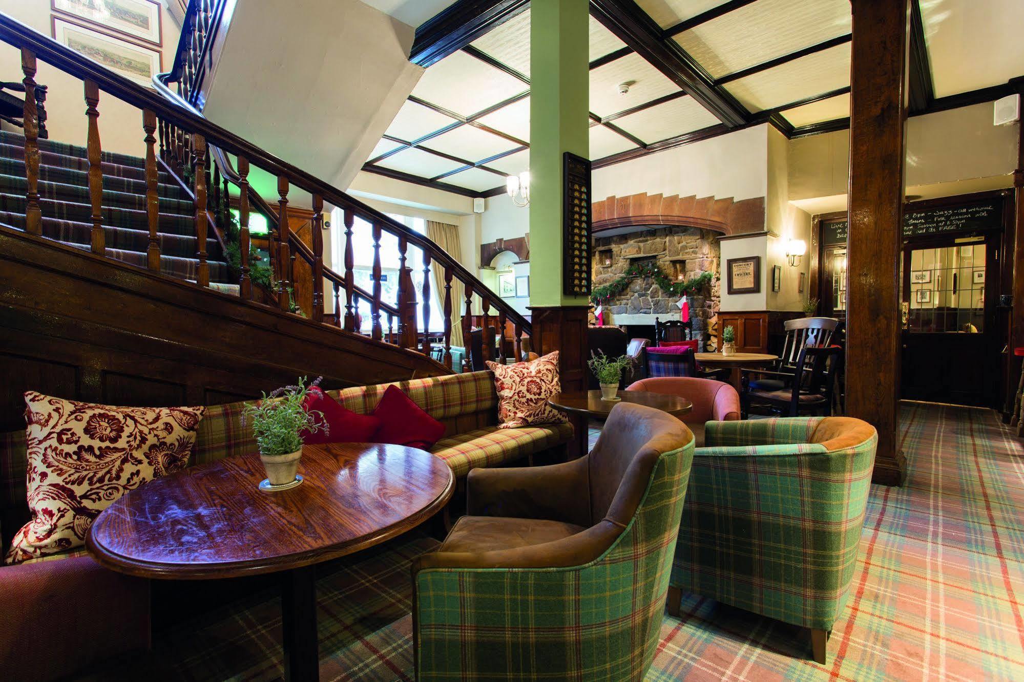 The Golden Lion At Settle Hotel Exterior foto